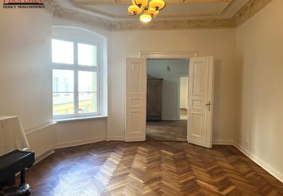 Mieszkanie w kamienicy piotrkowska po gen remoncie