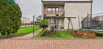 Dom 2 w 1 + powierzchnie dodatkowe