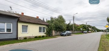 Przytulny dom w mieście – 3 pokoje, ogródek