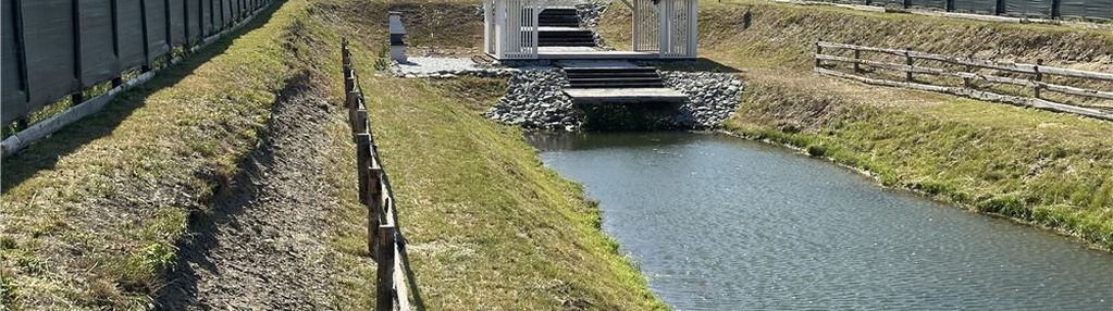 Rekreacyjna działka ze stawem 5km od park rozrywki