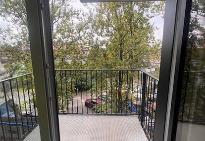 Jeden pokój/balkon/dostępne od zaraz/zabłocie