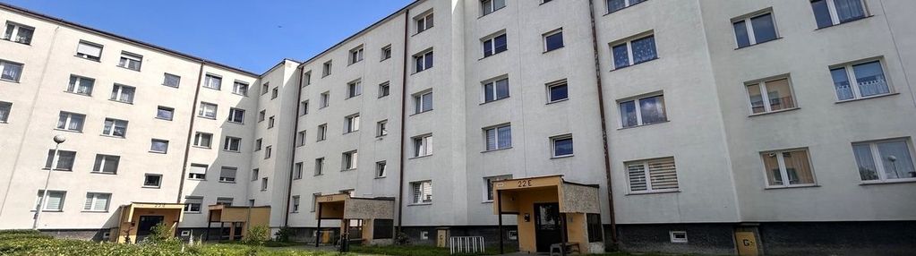 Mieszkanie o pow. ok. 60 m2 przy ul. łączańskiej.