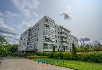 Zielone i zadbane osiedle/2 pokoje z balkonem