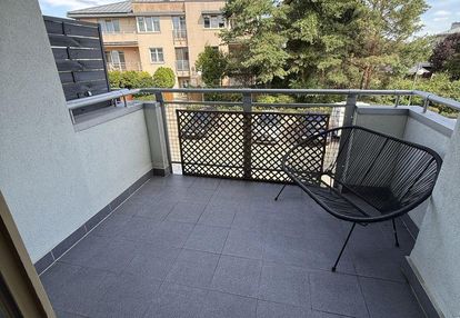 2pok.przyparku. blisko do metra. msc post. w cenie