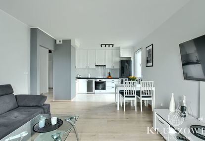 3 pokoje, garderoba, m. postojowe, sosnowy las