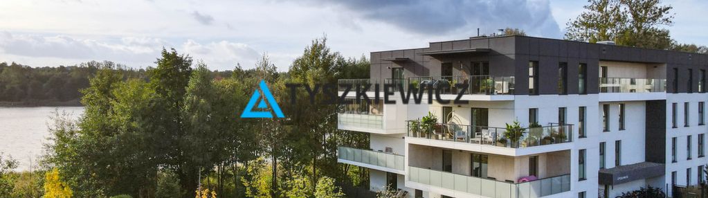 Przestrzeń|widok na jezioro|miejsce w hali|komórka