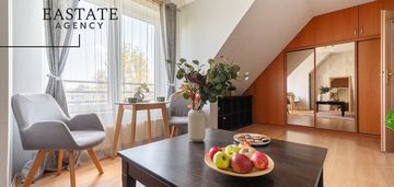 Pkp piaseczno - 8 min pieszo | dwupoziomowe