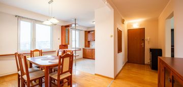 3 pok. 72,5 m2, wachowskiego, duży balkon