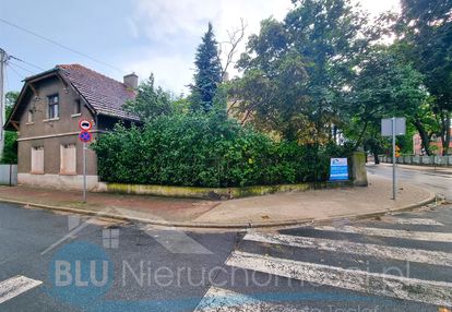 Góra, dom w ogrodzie w centrum miasta