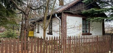 * dom z zabudowaniami gospodarczymi w karpiskach *