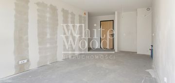 3 pokoje, 60 m2, duży balkon 10 m2, hala garażowa