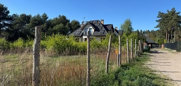 Działka budowlana 940 m² blisko lasu.