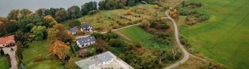 Dom parterowy wolnostojący,  blisko jeziora