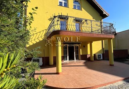 Komfortowy dom wolnostojący z dużą działką