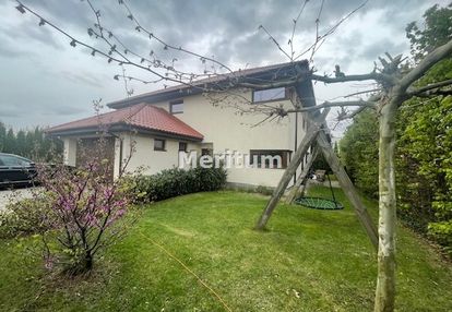 Dom wolnostojacy 5 pokoi garaż na 2 auta