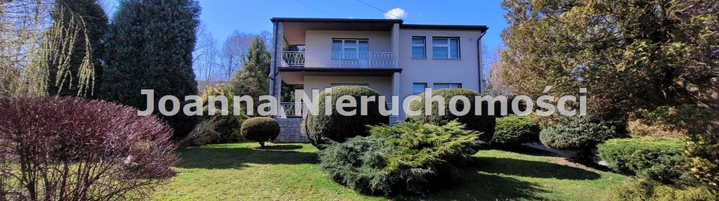 Dom z dużą działką