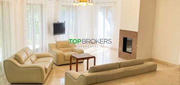 Elegancki dom wolnostojący w centrum wesołej