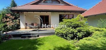 Dom wolnostojący 5 pokoi garaz 2 auta działka2000m