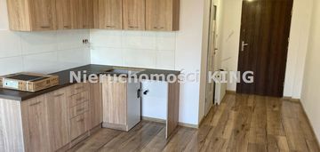 Sprzedam kawalerkę z dużą garderobą po generalnym