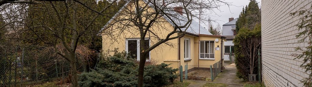 Dom wolnostojący w doskonałej lokalizacji łomianek