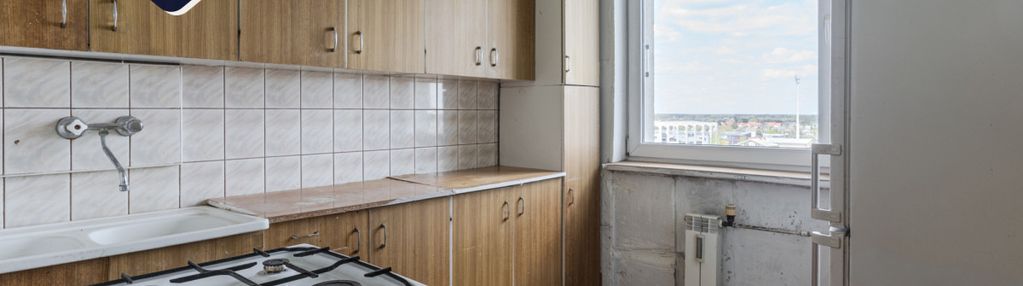 Słoneczne dwustronne 2 pokoje z balkonem i piwnicą