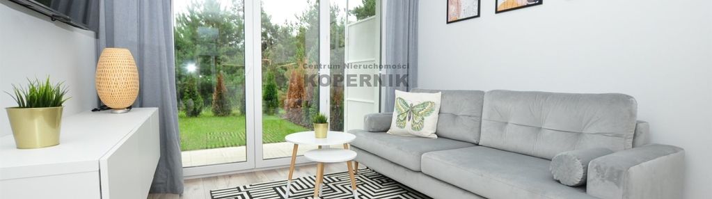 Ogród na ścianie lasu,letni klimat,jar,strobanda