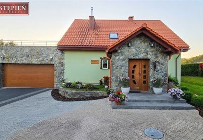 Dom z pięknym ogrodem i widokiem na śnieżke.