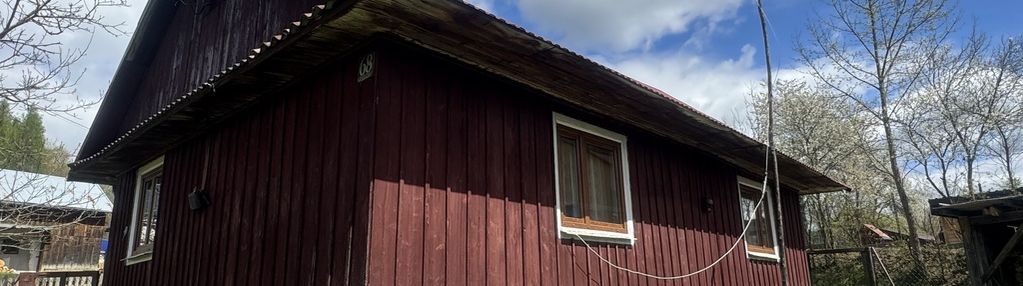Ruszelczyce drewniany dom siedlisko na wsi
