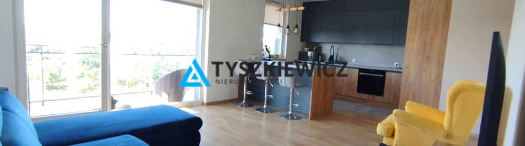 Lawendowe wzgórze widok na wodę i zieleń spokój