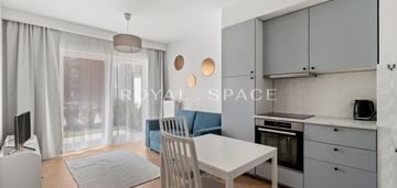 Apartament z ogródkiem | bohema praga | metro