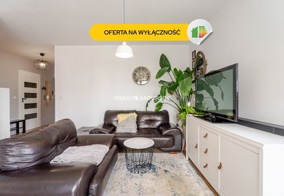 Wygodne mieszkanie 3 pokojowe z balkonem.