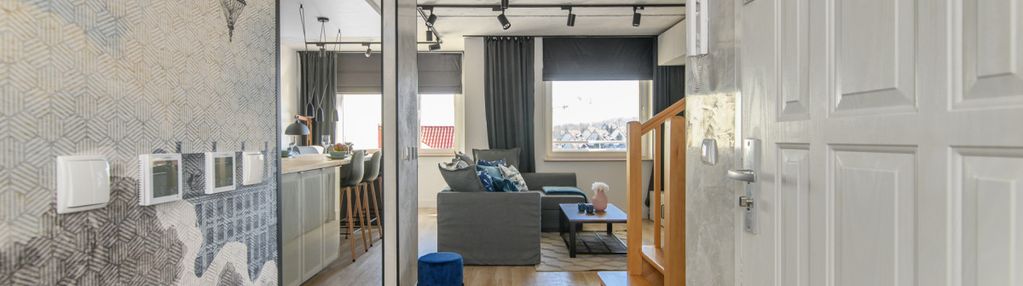 Na zamkniętym osiedlu, wysoki standard.