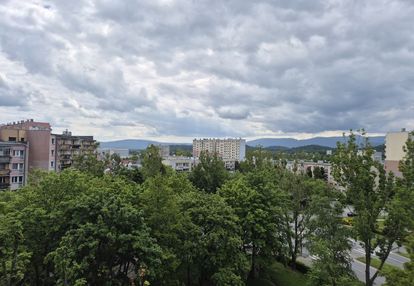Świetna kawalerka z balkonem