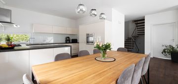 Duży dom w malowniczej nadmorskiej miejscowości