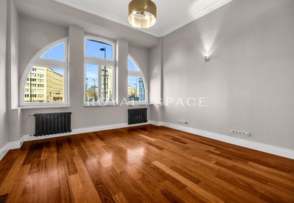 Luksusowy apartament w zabytkowej kamienicy!