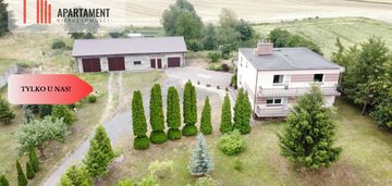 Przestronny dom z dużym ogrodem i własnym stawem
