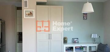 Trzypokojowe mieszkanie w zielonej okolicy