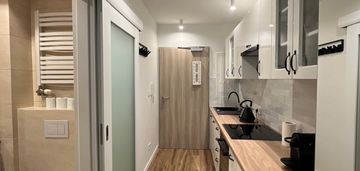 Kawalerka w pełni urządzona. rynek dębnicki