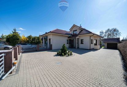 Atrakcyjny dom ogród garaż biznes suchy las