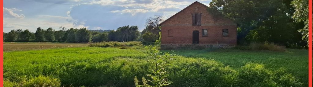 Nietuzinkowa działka pod inwestycję.