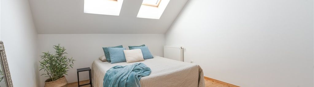 Przestronne poddasze|centrum tychów |niski czynsz