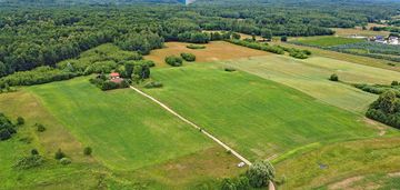 Osiedle przy rozległym kompleksie leśnym