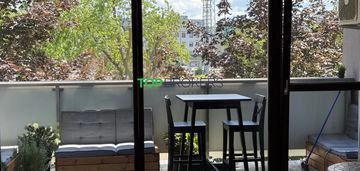 Trzy ustawne pokoje, taras, garaż, sauna, siłownia