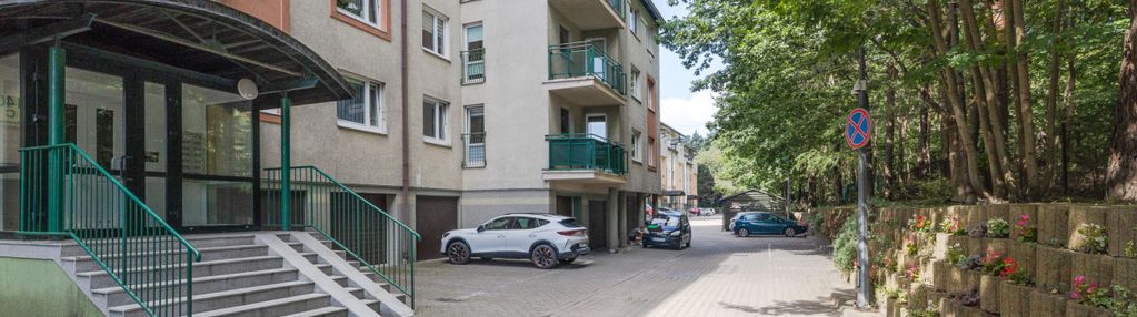 Mieszkanie dwupoziomowe z pięcioma pokojami