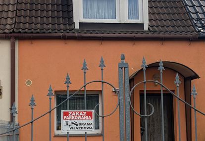 Dom szeregowy na gumieńcach