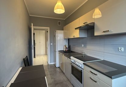 Kawalerka z balkonem i miejscem postojowym