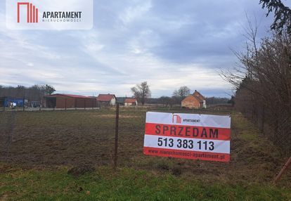 Działka budowlana w centrum wsi/ proszków