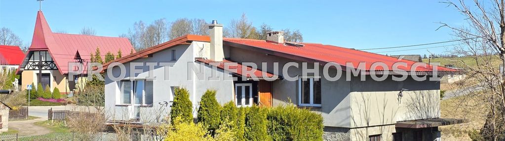 Połowa domu z dużą działką