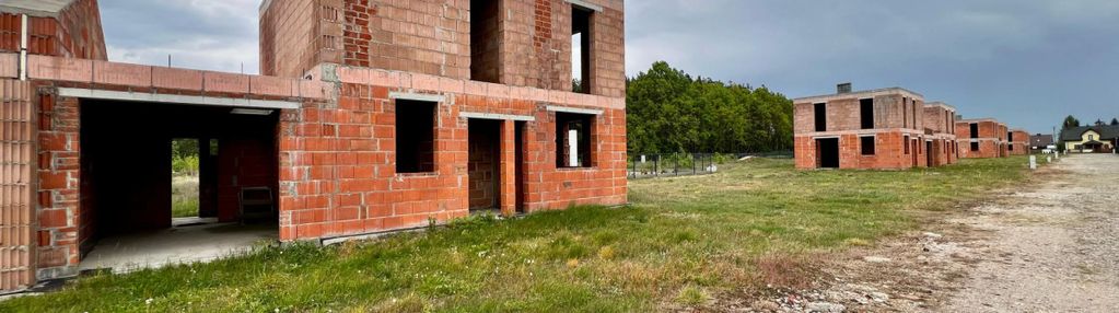 Bliźniaki w stanie surowym otwartym/działka 500 m2