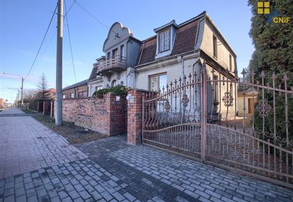 Kłomnice - ciekawa nieruchomość z dużą działką